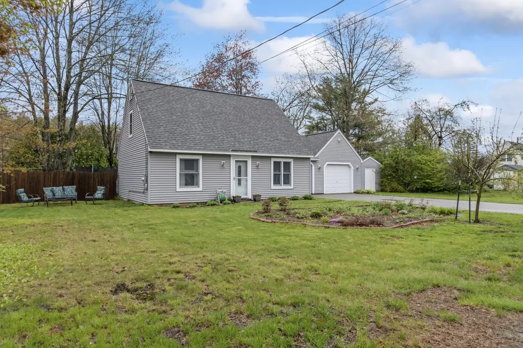 292 Hill Street Biddeford ME 04005