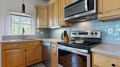 25 Nevens Street Portland ME 04103