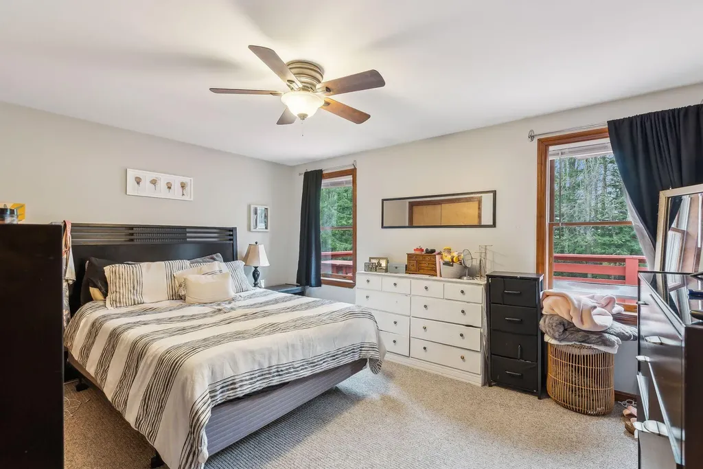 178 Bradley Street Saco ME 04072