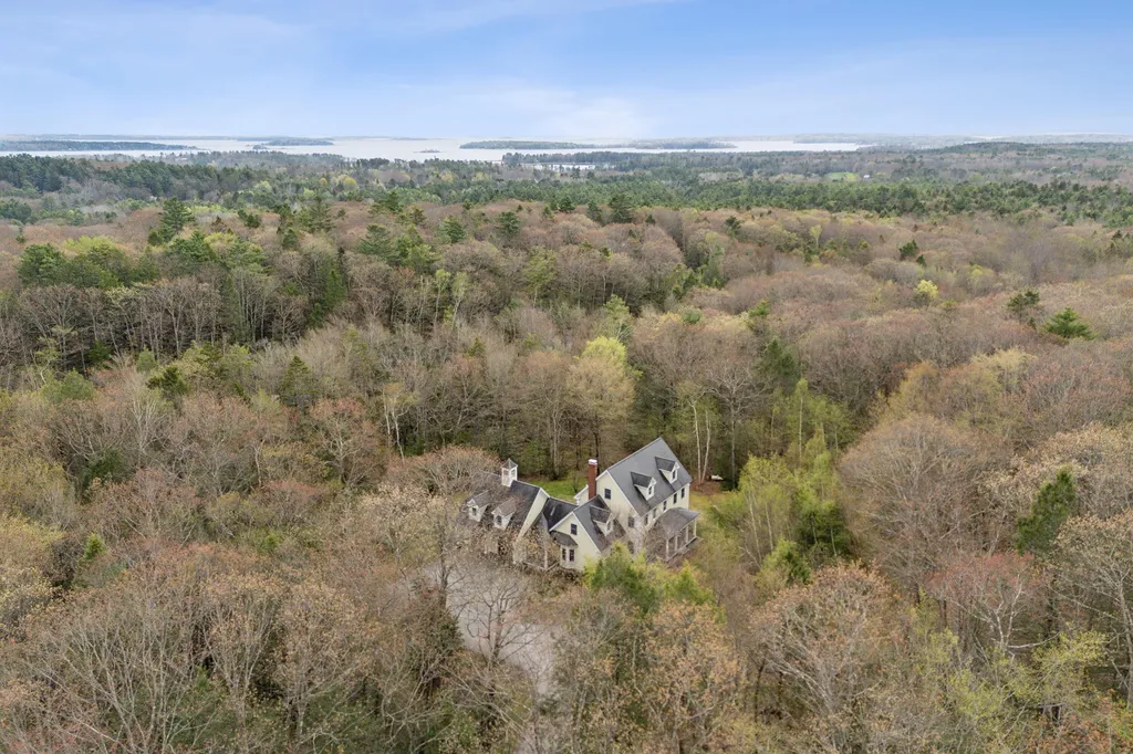 21 Lookout Drive Freeport ME 04032