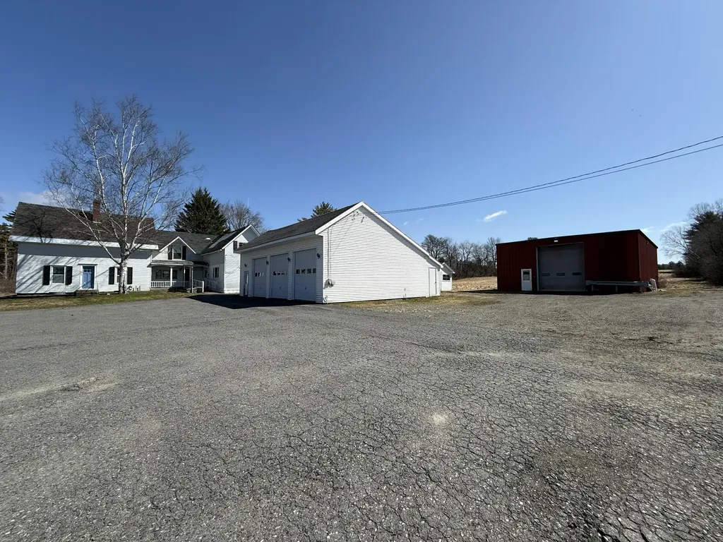 121 Mutton Lane Clinton ME 04927