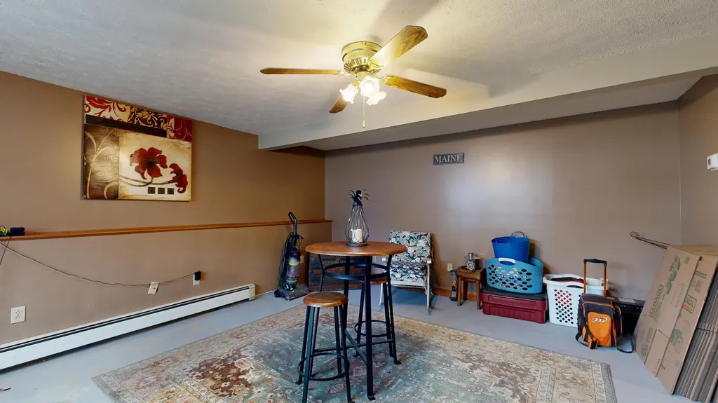 4 Venise Avenue Lewiston ME 04240