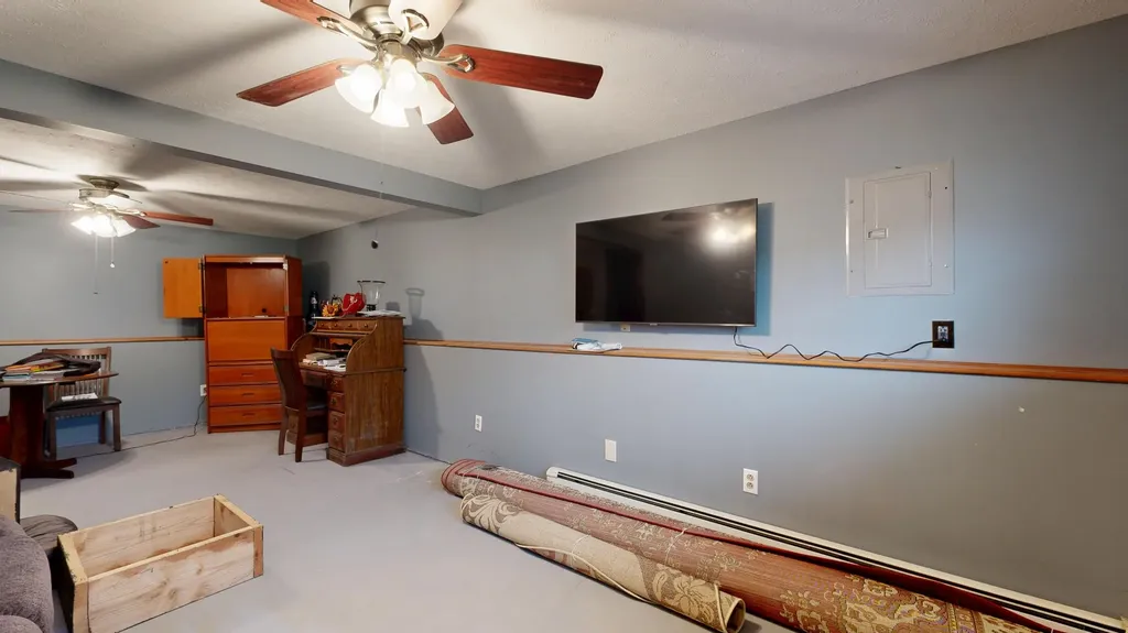 4 Venise Avenue Lewiston ME 04240