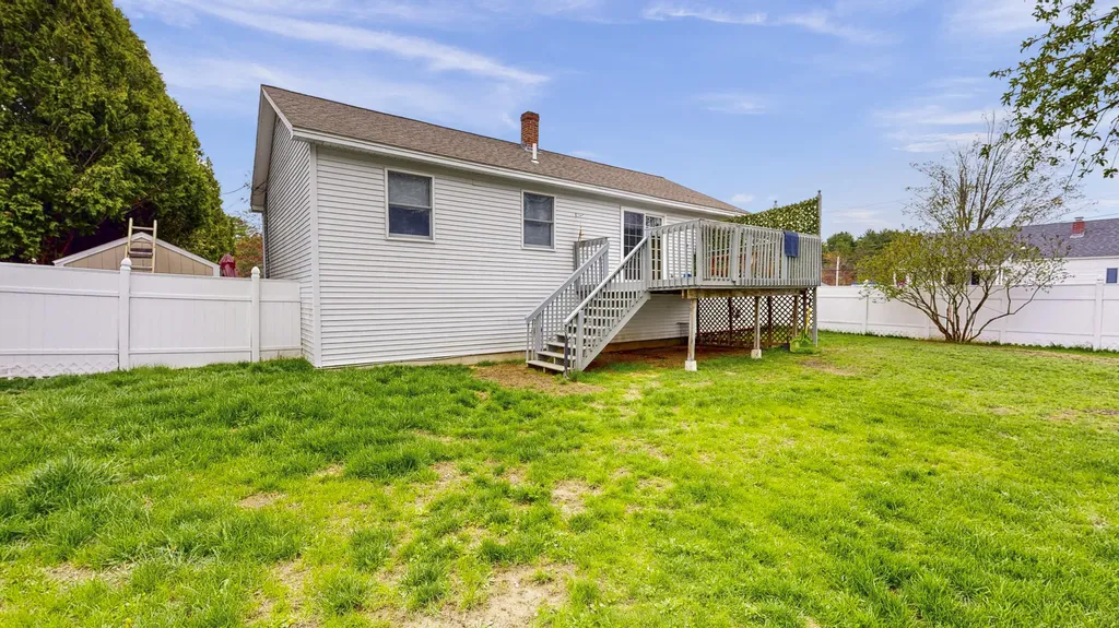 4 Venise Avenue Lewiston ME 04240