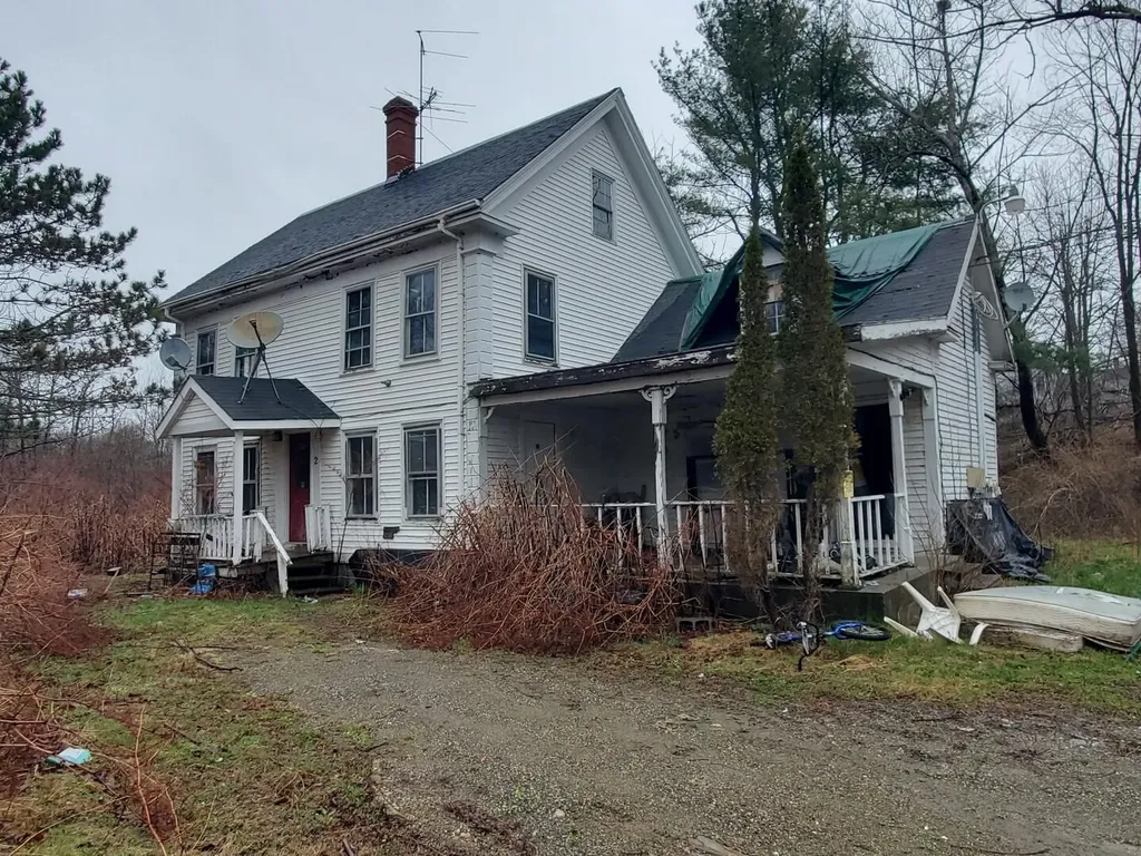 90 East Main Street Searsport ME 04974