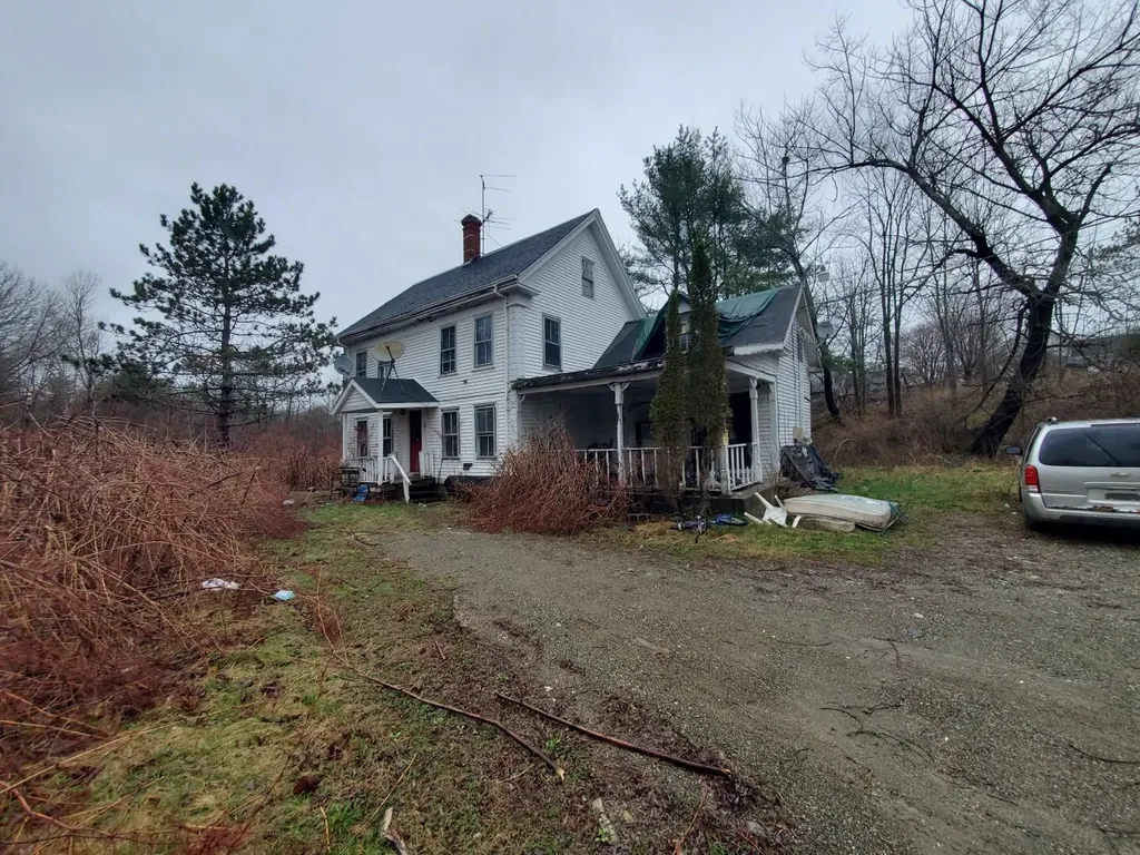 90 East Main Street Searsport ME 04974