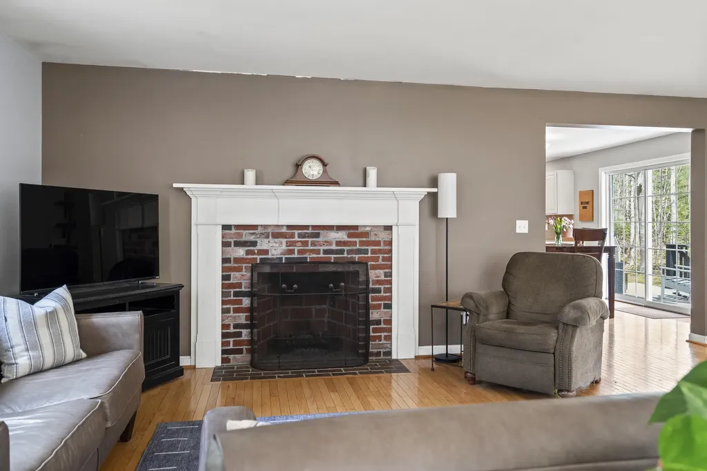 110 Perkins Point Road Newcastle ME 04553