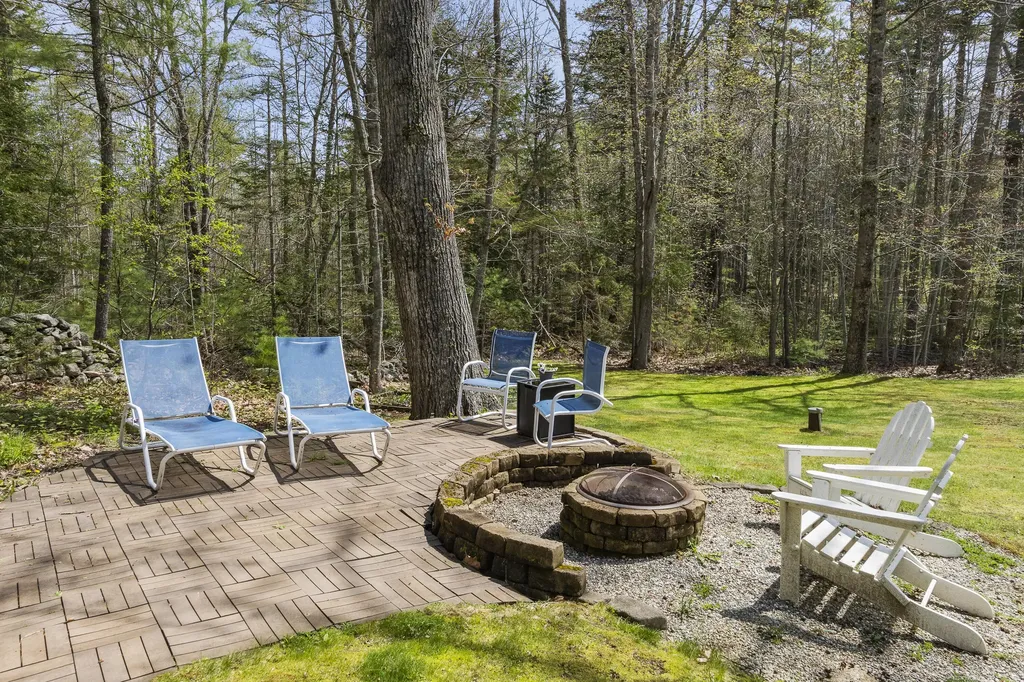 110 Perkins Point Road Newcastle ME 04553