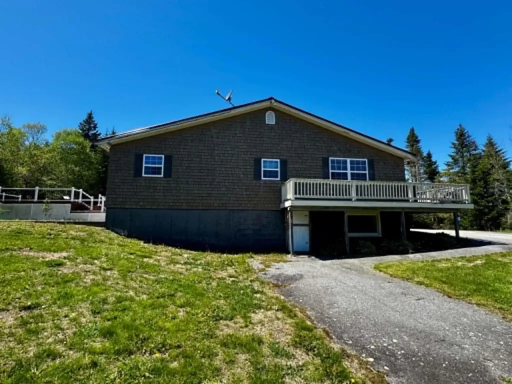 1655 Indian River Road Jonesport ME 04649