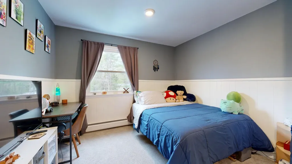 53 Old Webster Road Lewiston ME 04240