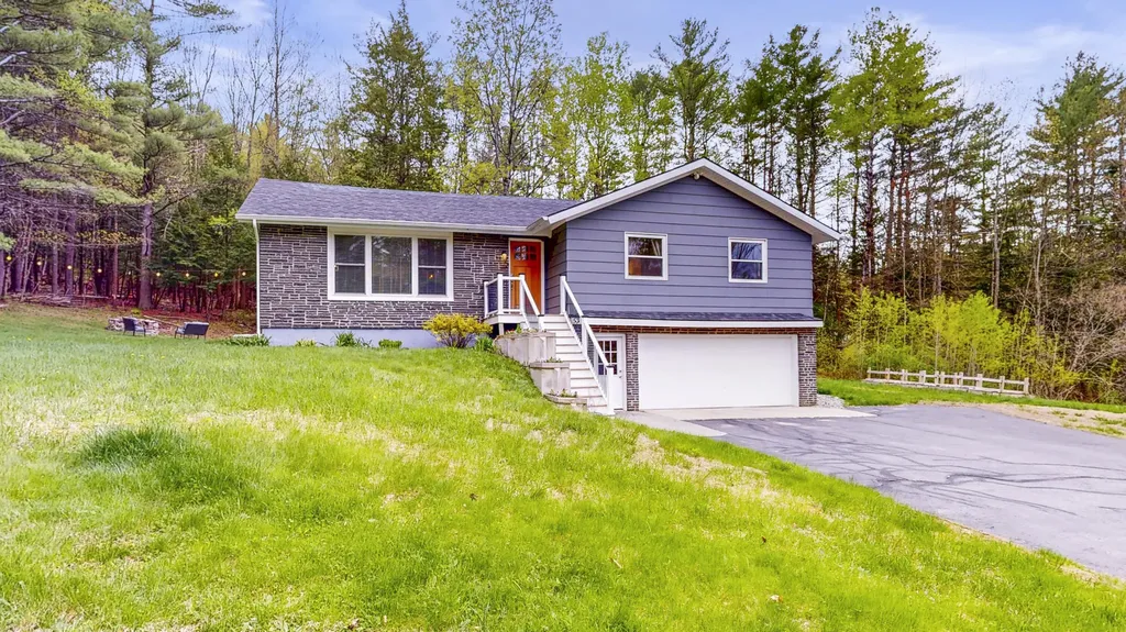 53 Old Webster Road Lewiston ME 04240