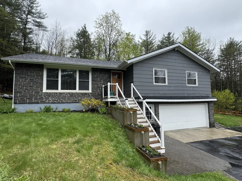 53 Old Webster Road Lewiston ME 04240