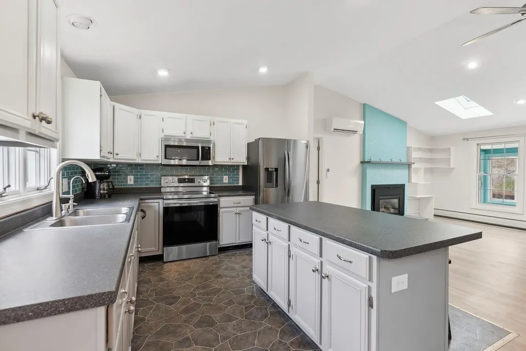 449 River Road Arundel ME 04046