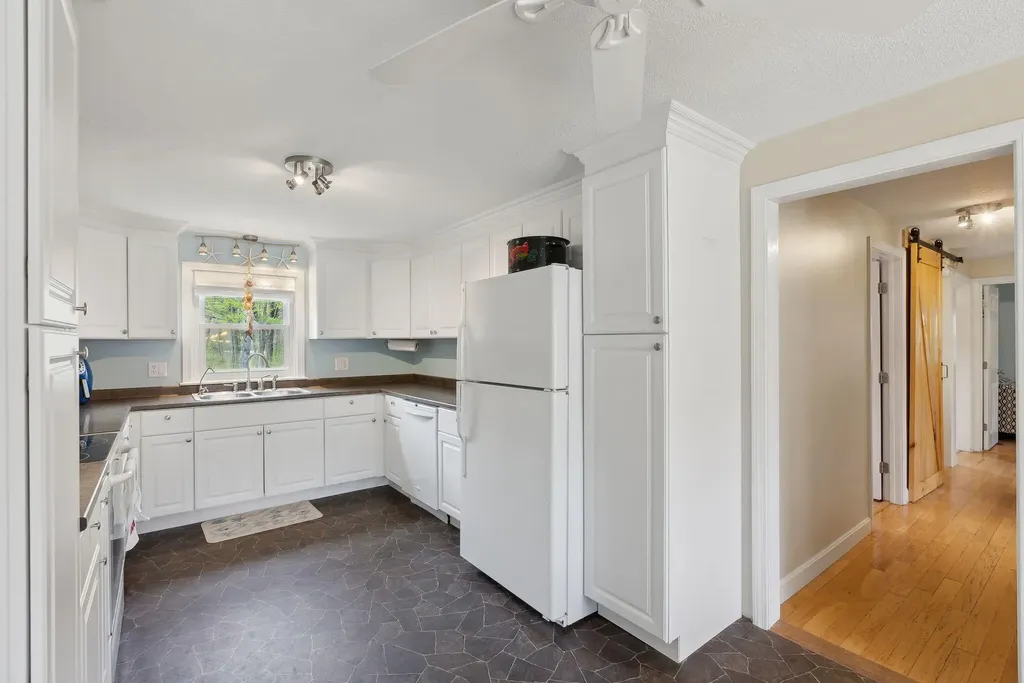 48 Woodside Drive Kennebunk ME 04043