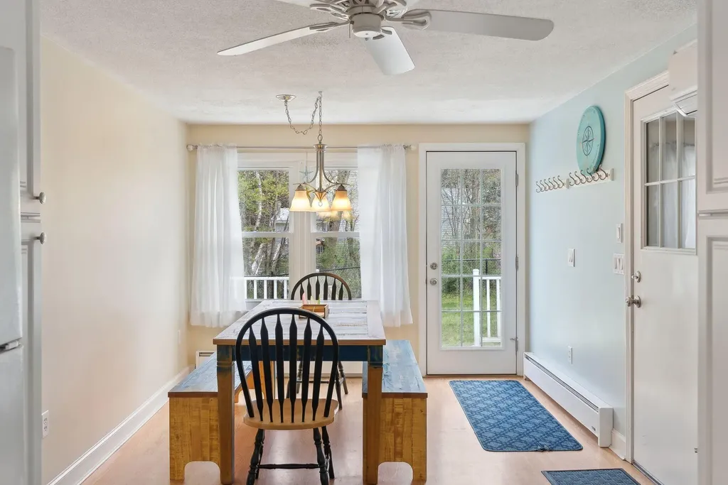 48 Woodside Drive Kennebunk ME 04043