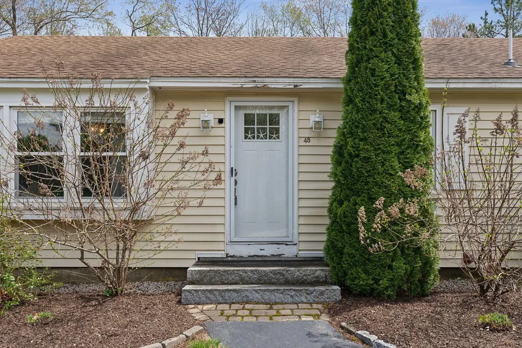 48 Woodside Drive Kennebunk ME 04043
