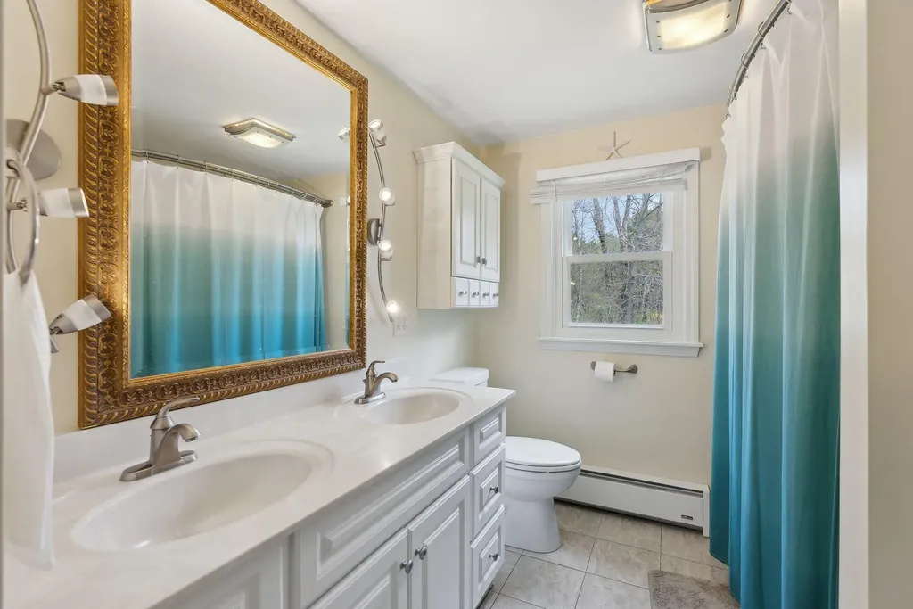 48 Woodside Drive Kennebunk ME 04043