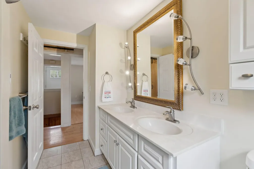 48 Woodside Drive Kennebunk ME 04043