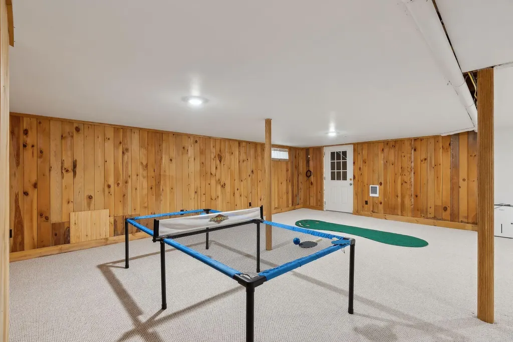 48 Woodside Drive Kennebunk ME 04043