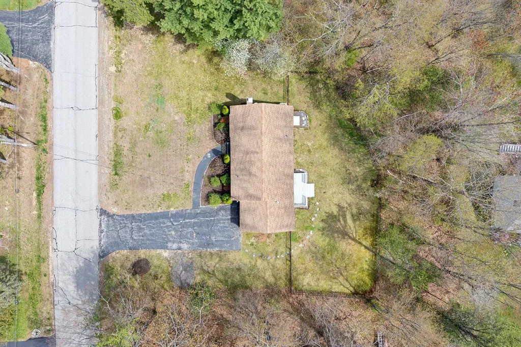 48 Woodside Drive Kennebunk ME 04043