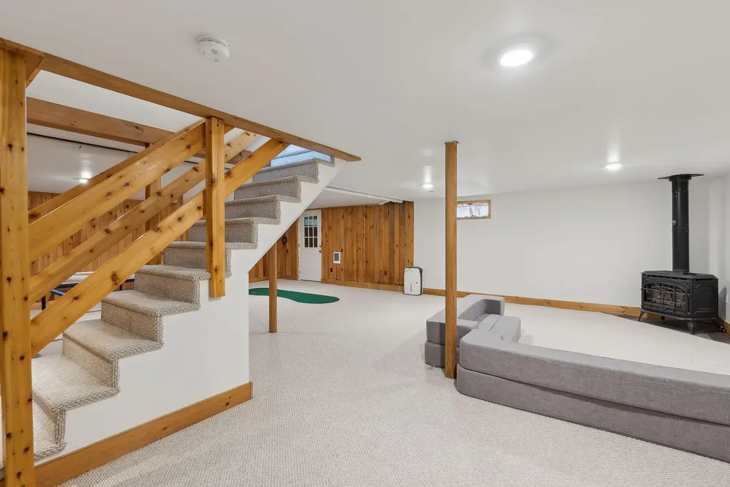 48 Woodside Drive Kennebunk ME 04043