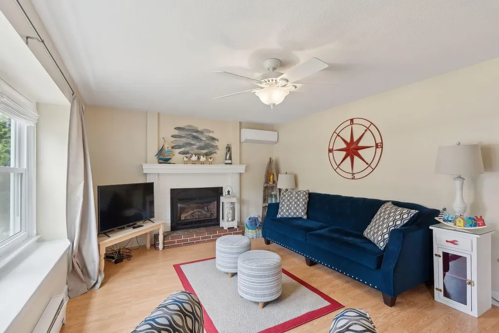 48 Woodside Drive Kennebunk ME 04043