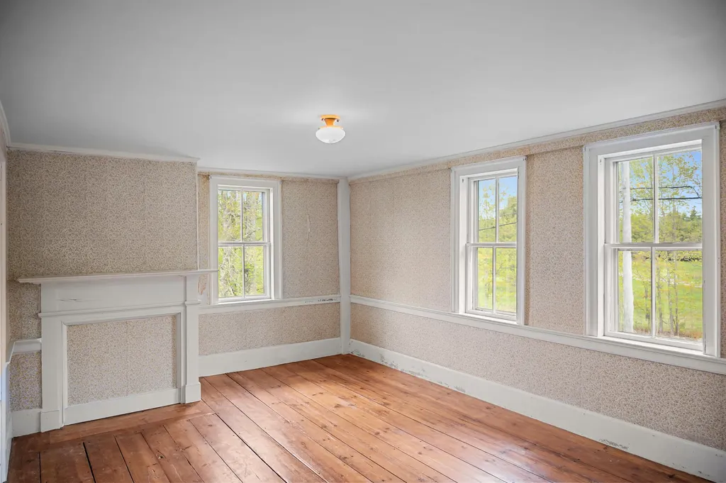 691 North Road Parsonsfield ME 04047