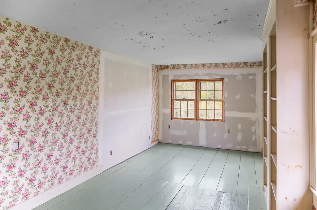 691 North Road Parsonsfield ME 04047