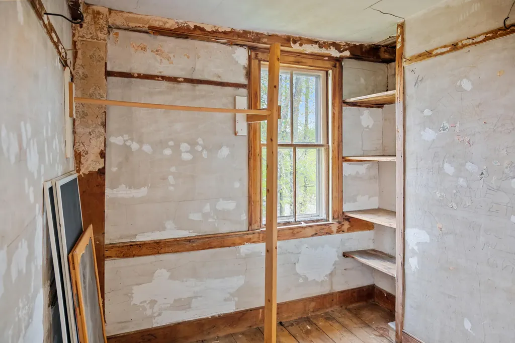 691 North Road Parsonsfield ME 04047