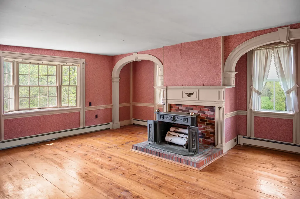 691 North Road Parsonsfield ME 04047