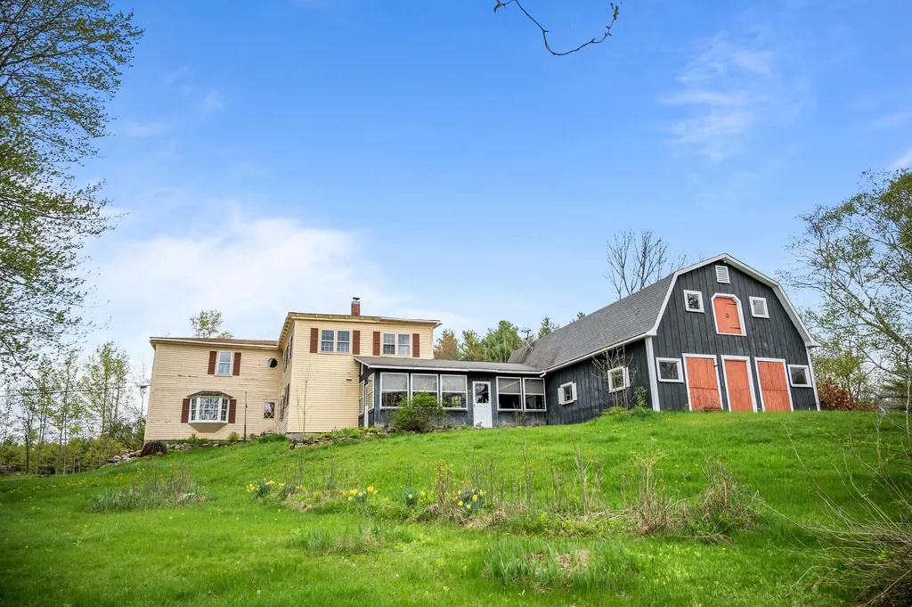 691 North Road Parsonsfield ME 04047