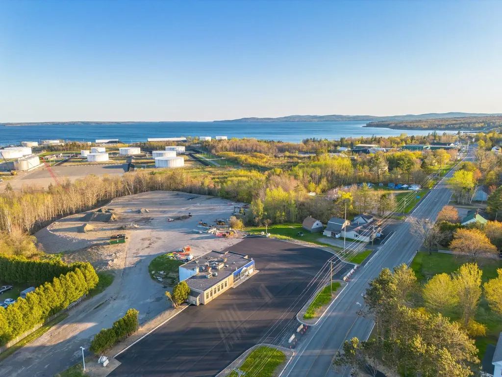 199 E Main Street Searsport ME 04974