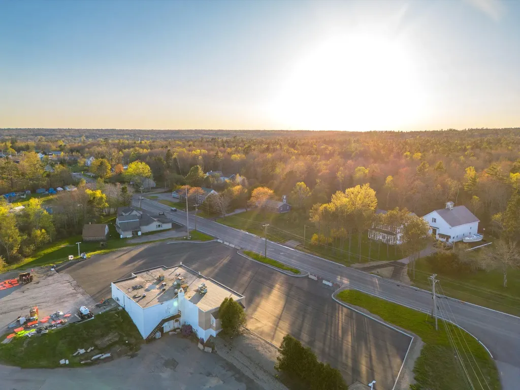 199 E Main Street Searsport ME 04974