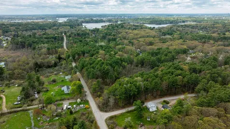 25 Bartlett Road Kittery ME 03905
