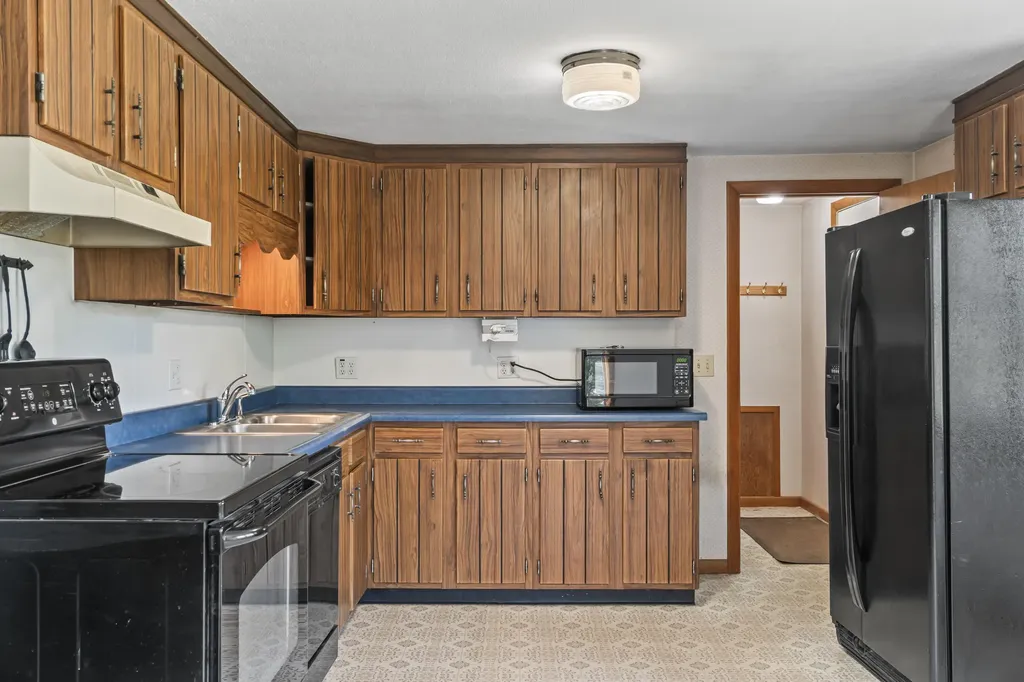 189 Beechnut Hill Road Wiscasset ME 04578
