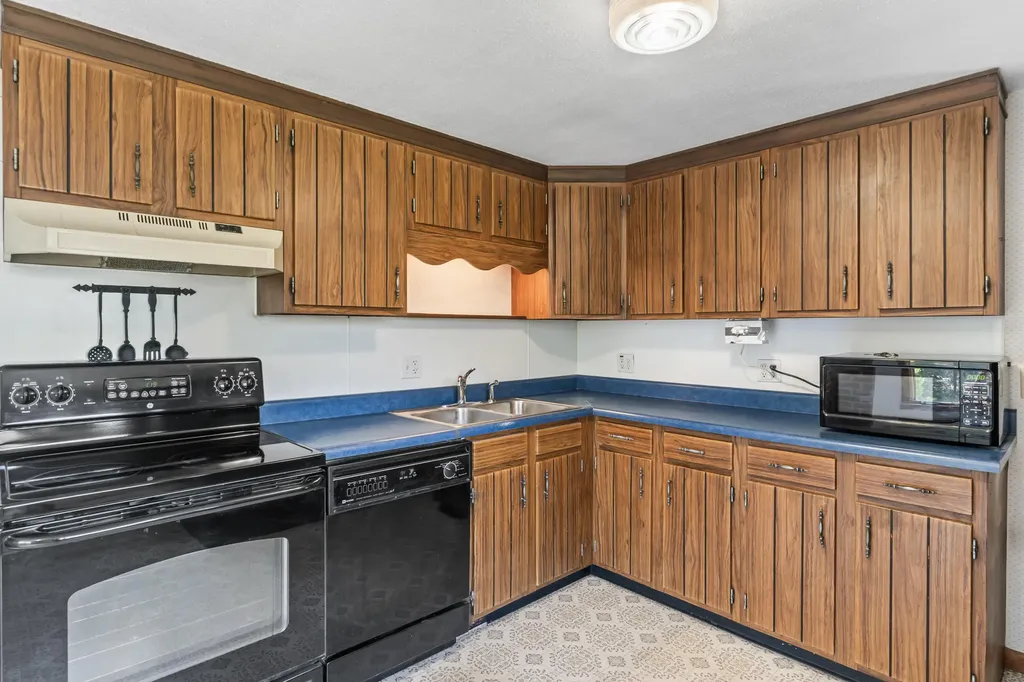 189 Beechnut Hill Road Wiscasset ME 04578