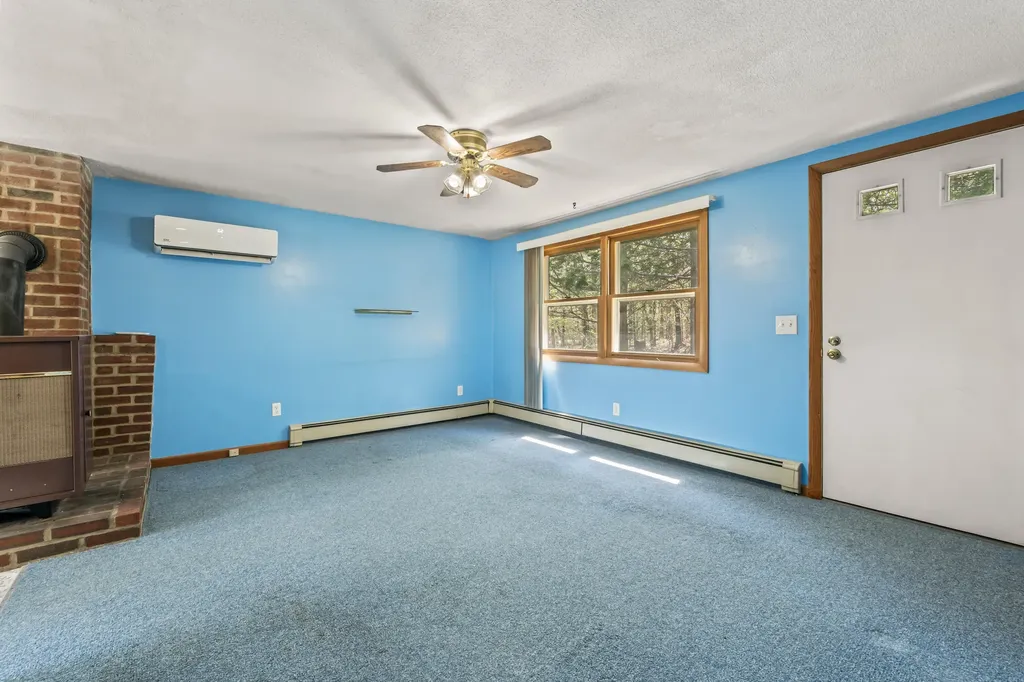 189 Beechnut Hill Road Wiscasset ME 04578