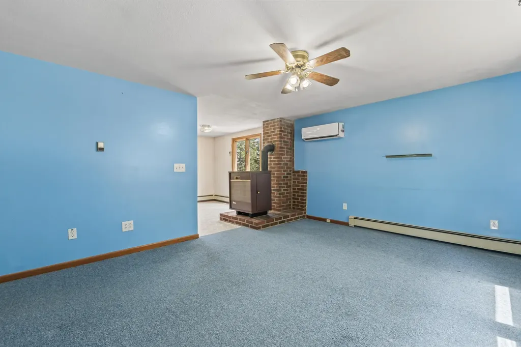 189 Beechnut Hill Road Wiscasset ME 04578