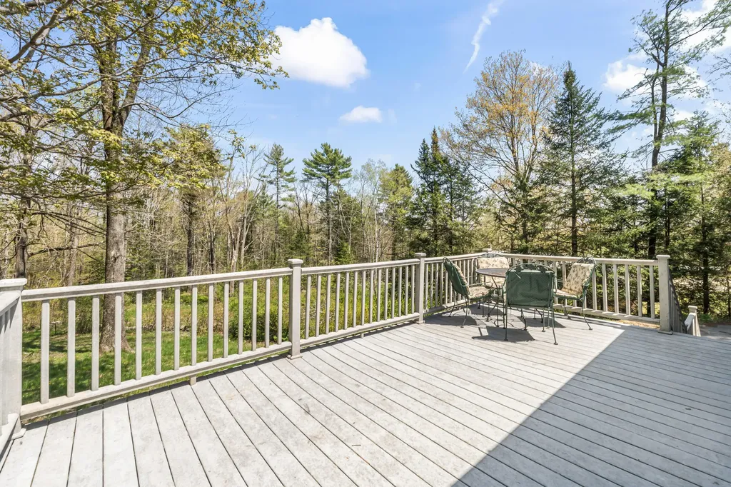 189 Beechnut Hill Road Wiscasset ME 04578