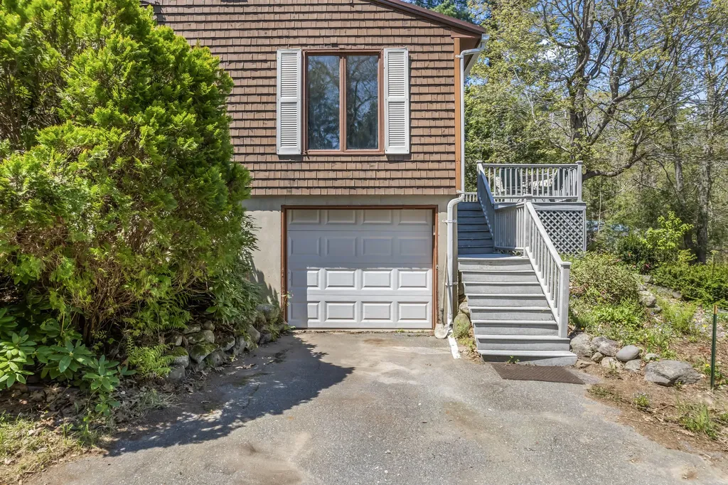 189 Beechnut Hill Road Wiscasset ME 04578