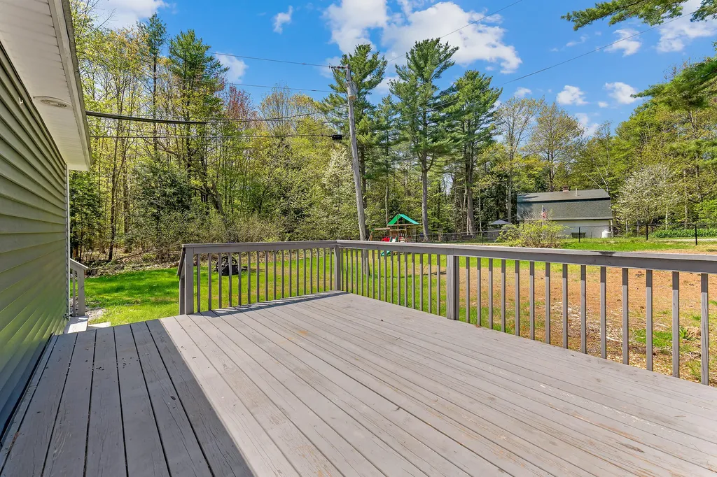 36 Rideout Lane Gardiner ME 04345