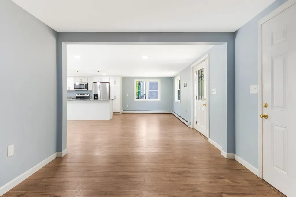 36 Rideout Lane Gardiner ME 04345