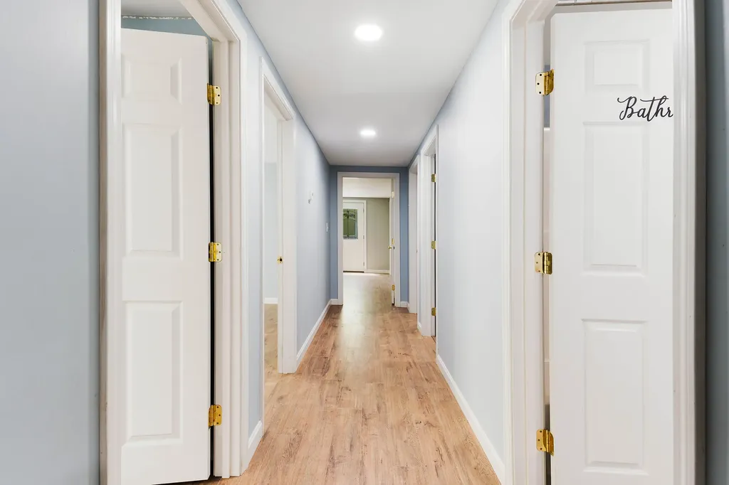 36 Rideout Lane Gardiner ME 04345