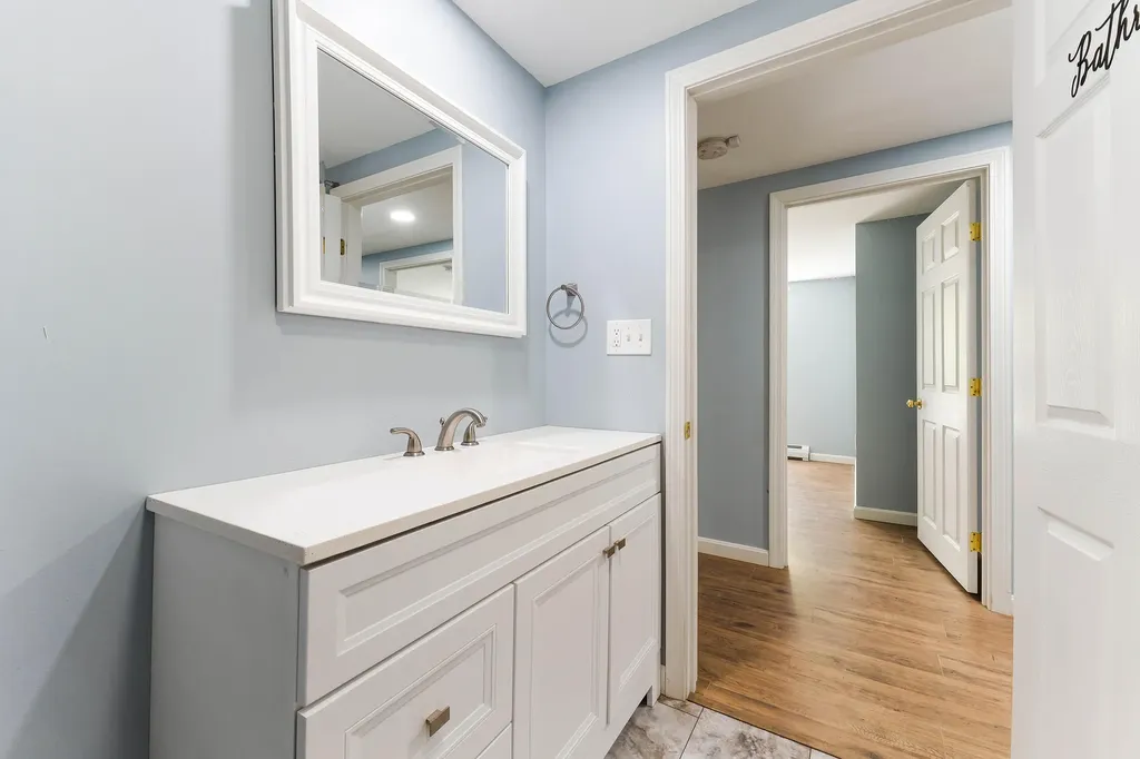 36 Rideout Lane Gardiner ME 04345