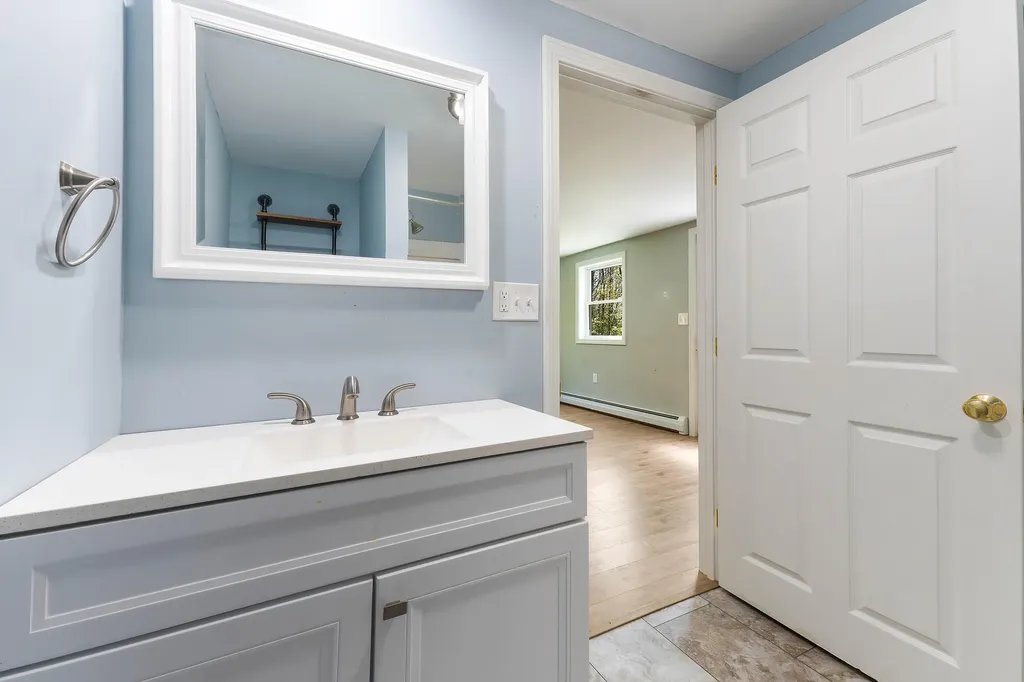 36 Rideout Lane Gardiner ME 04345