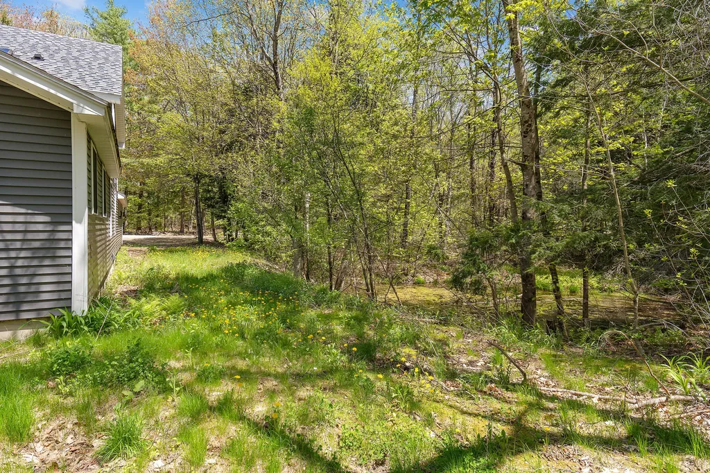 36 Rideout Lane Gardiner ME 04345