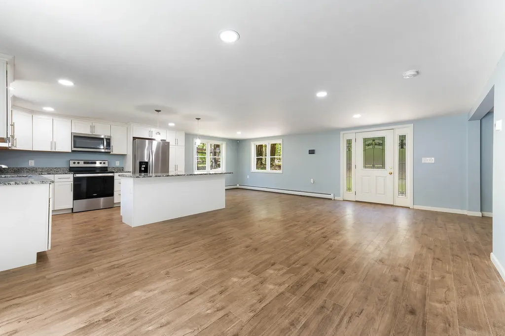 36 Rideout Lane Gardiner ME 04345