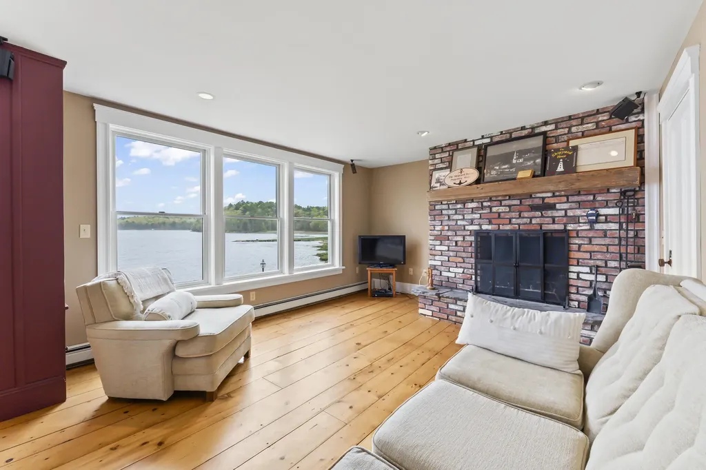 15 Church Lane Phippsburg ME 04562