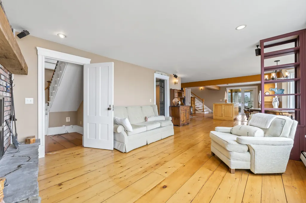 15 Church Lane Phippsburg ME 04562