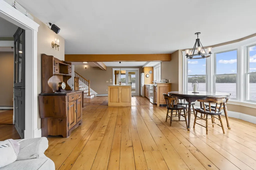 15 Church Lane Phippsburg ME 04562
